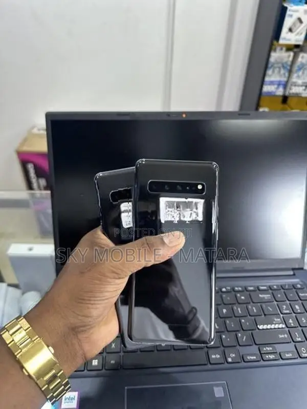 Samsung Galaxy S10 5G (Used)