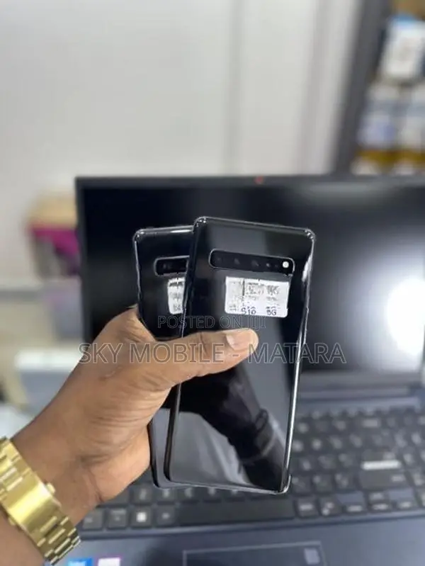 Samsung Galaxy S10 5G (Used)