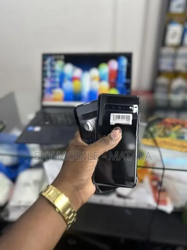 Samsung Galaxy S10 5G (Used)