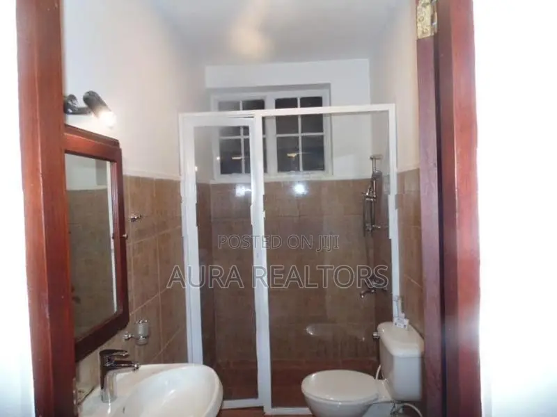 Fully Furnished Apartment Type House For Rent In Bambalapitiya (P-333)