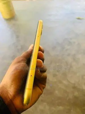 Apple iPhone 11 (Used)