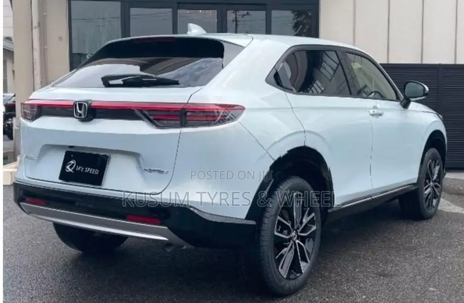 Honda Vezel Z Premium 10 SPEAKRS 2026