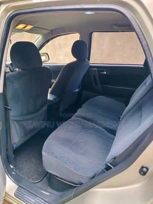 Daihatsu Terios SX 2011