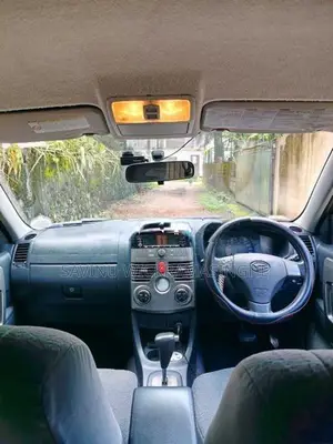 Daihatsu Terios SX 2011