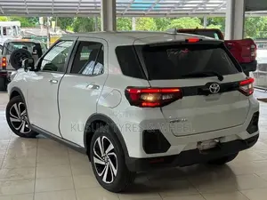 Toyota Raize Z 1L TURBO 4way BSM 2025