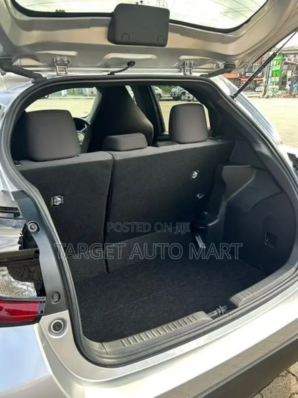 Toyota Yaris X SAFETY 2024