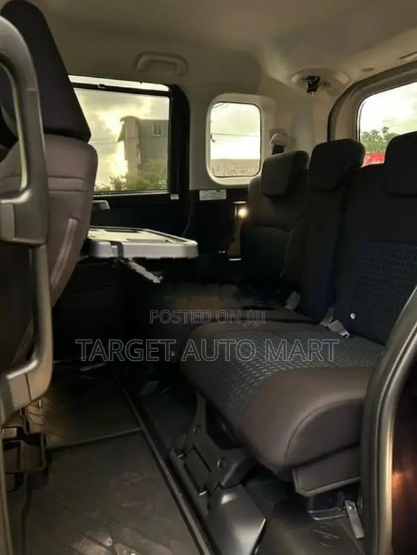 Toyota Roomy CUSTOM G 2025