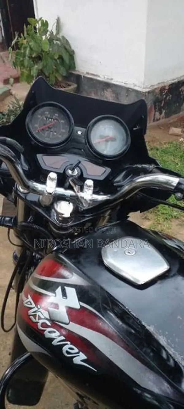 Bajaj Discover 2011