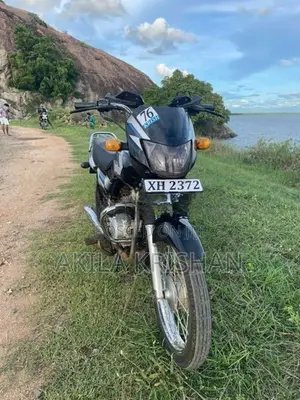 Bajaj CT100 2012