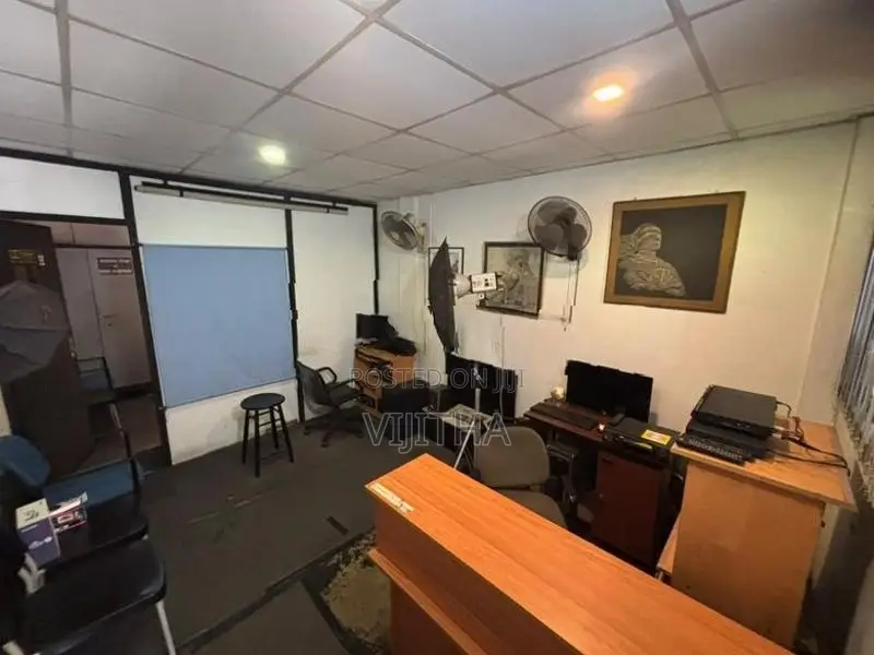 Third Floor Shop for Sale Nugegoda