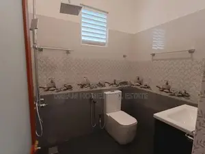 Three-Storey Modern House For Sale – Makandana In Piliyandala