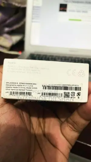 Apple 20W Charger - Japan