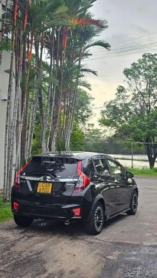 Honda Fit L 2015