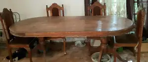 Dinning Table With Chairs