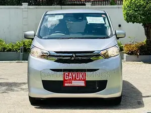 Mitsubishi eK Wagon 2025