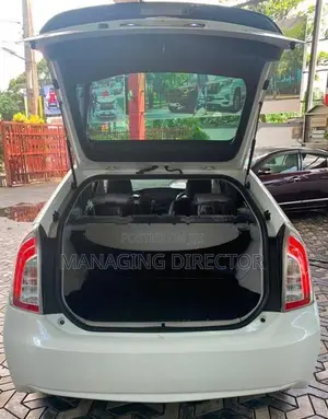 Toyota Prius S GRADE 2013