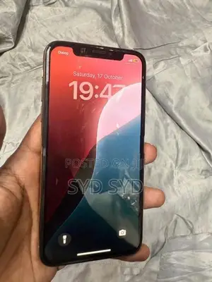 Apple iPhone XS (Used)