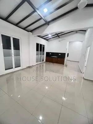 8 Unit House for Sale in Mtlavinia