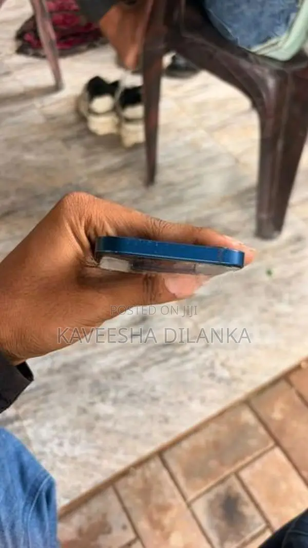 Apple iPhone 12 (Used)