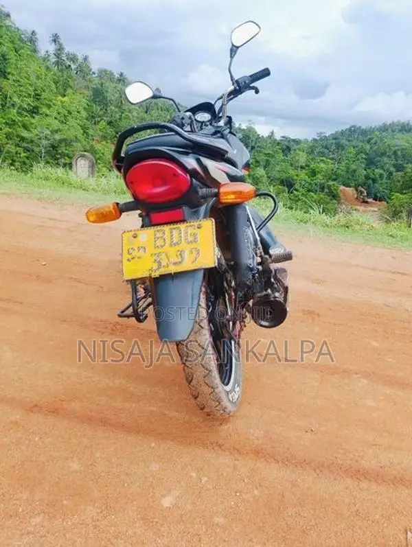 Bajaj Platina 100 ES 2015