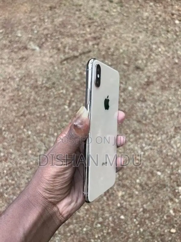 Apple iPhone XS Max (Used)