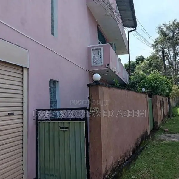 2unit House Sale In Mount Lavinia