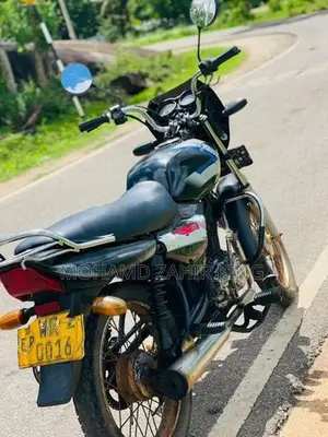 Bajaj CT100 2011