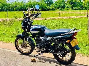 Bajaj CT100 2011