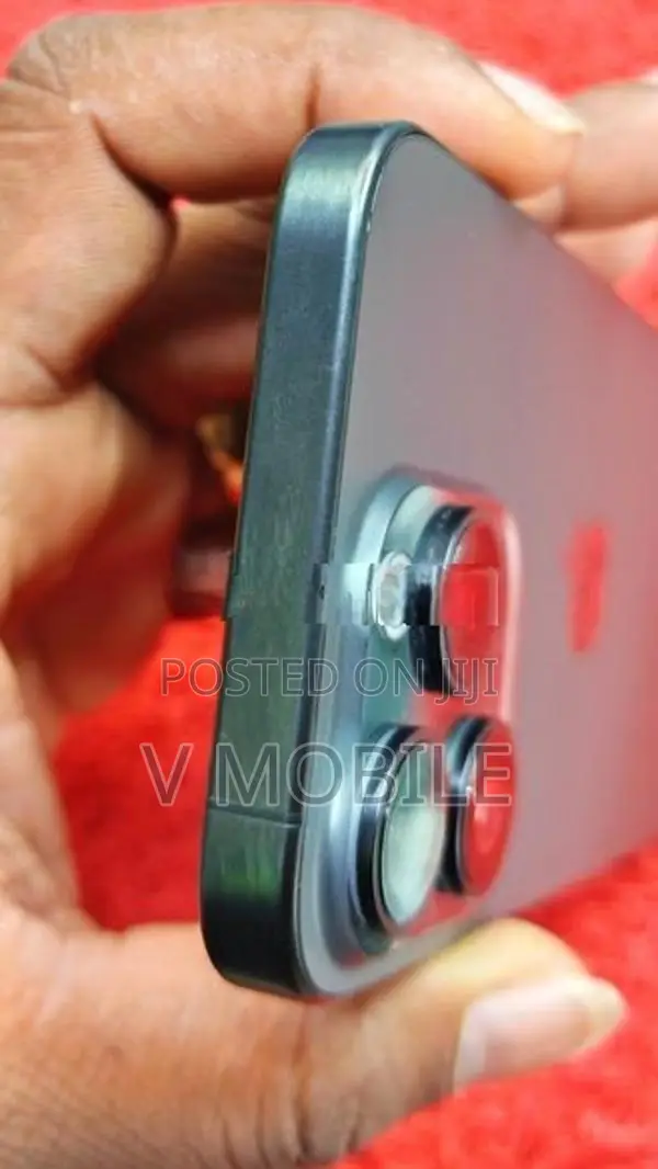 Apple iPhone 15 Pro 256GB (Used)