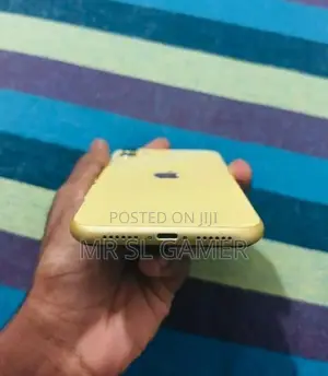 Apple iPhone 11 (Used)