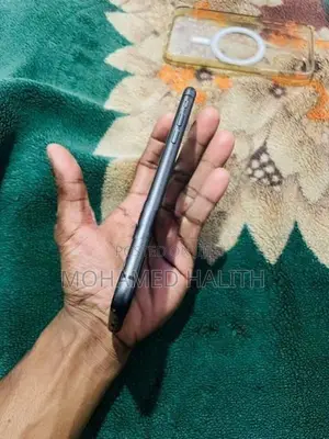 Apple iPhone 11 (Used)