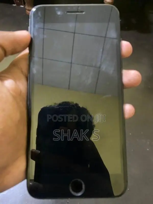 Apple iPhone 8 Plus (Used)