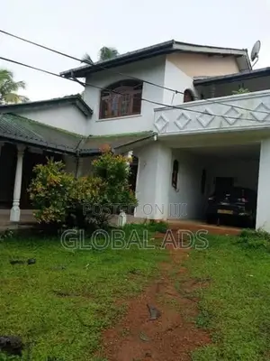 Upstair House For Rent in Ganemulla