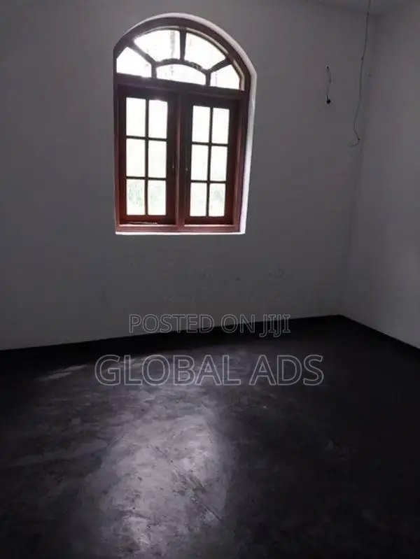 Upstair House For Rent in Ganemulla