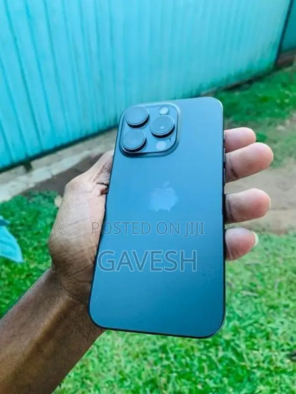 Apple iPhone 15 Pro (Used)