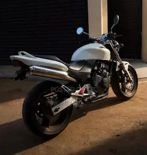 Honda CB Hornet 2018
