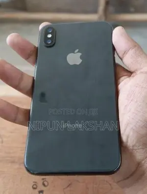 Apple iPhone X (Used)