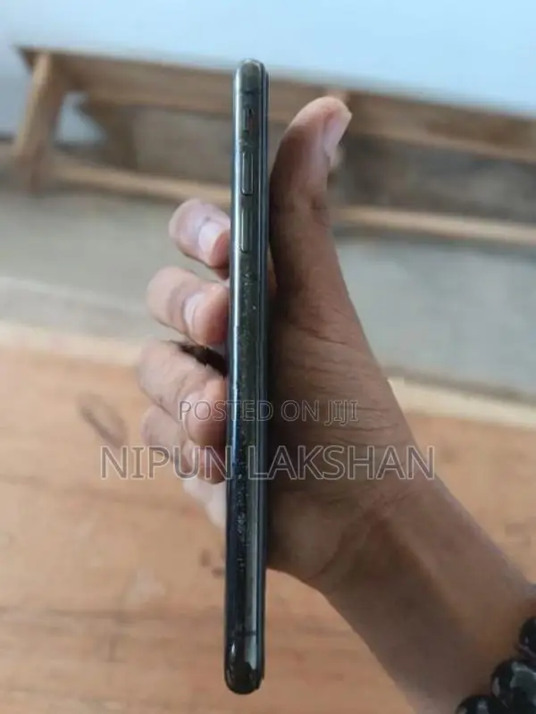 Apple iPhone X (Used)