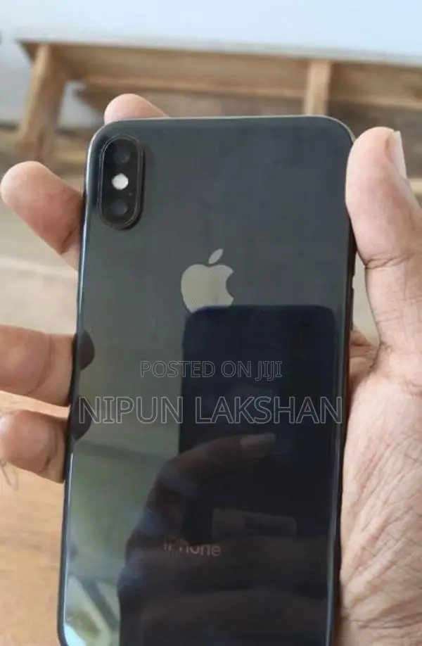 Apple iPhone X (Used)