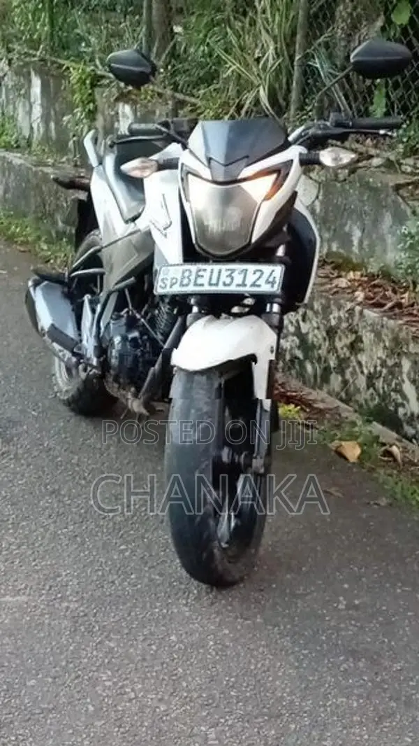 Honda CB Hornet 160R 2016
