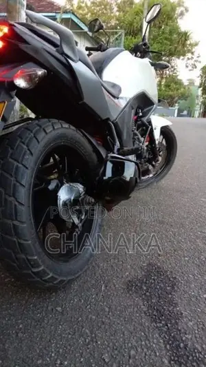 Honda CB Hornet 160R 2016