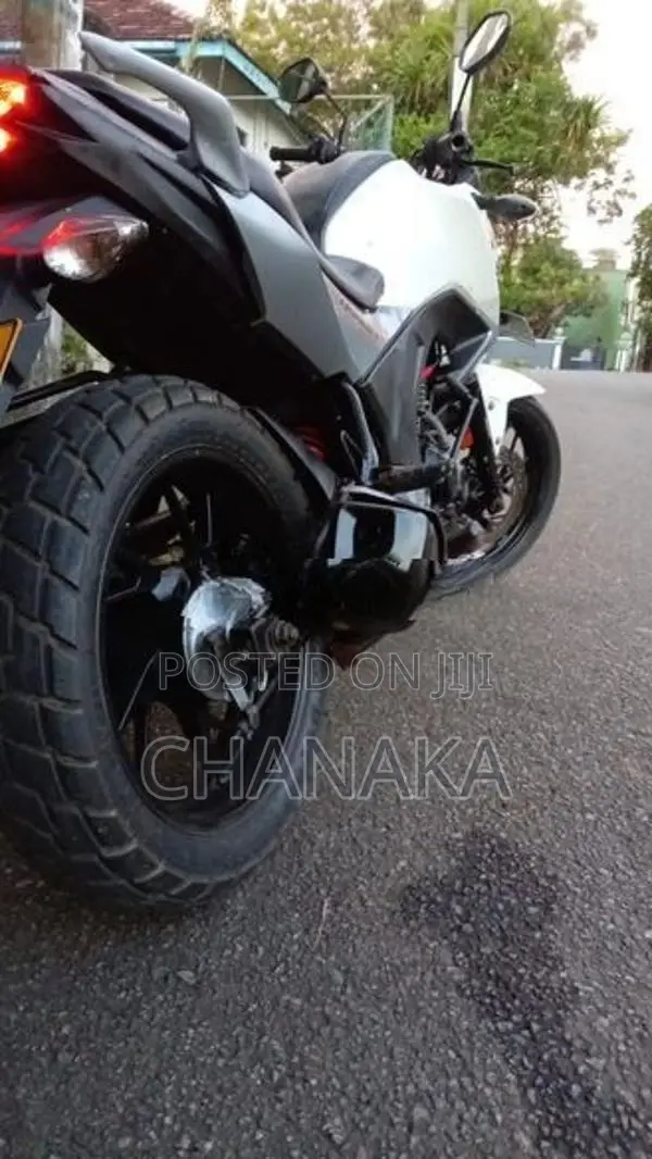 Honda CB Hornet 160R 2016