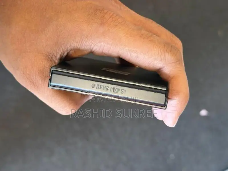 Samsung Galaxy Z Flip 7 (Used)