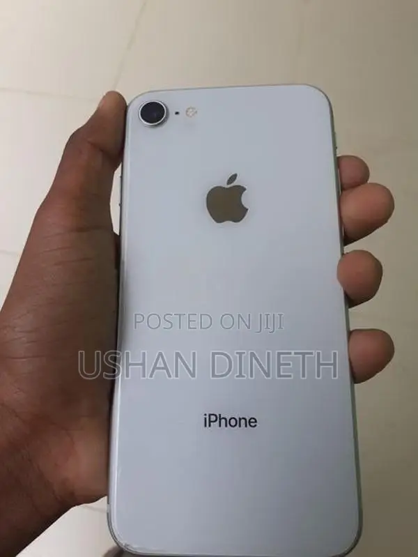 Apple iPhone 8 (Used)