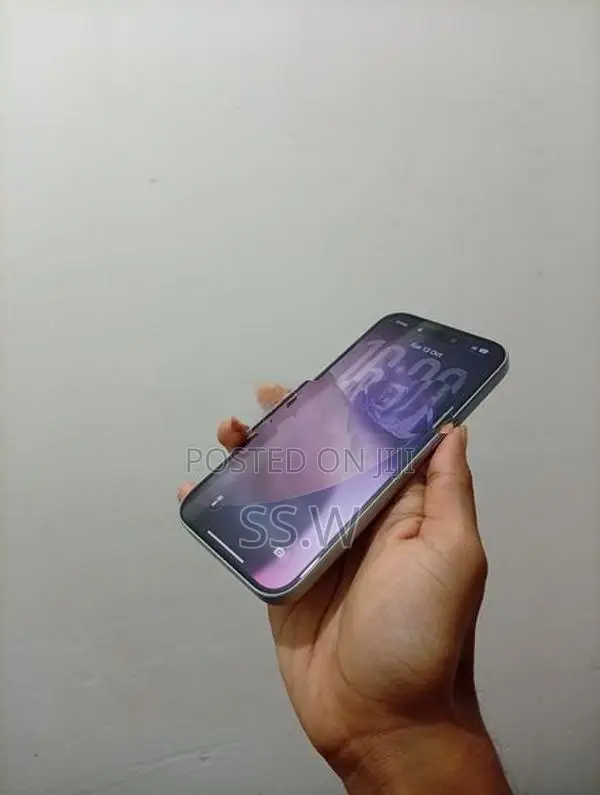Apple iPhone 15 128GB (Used)