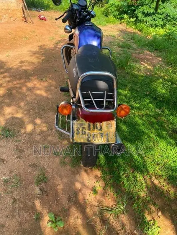 Bajaj Boxer 2004