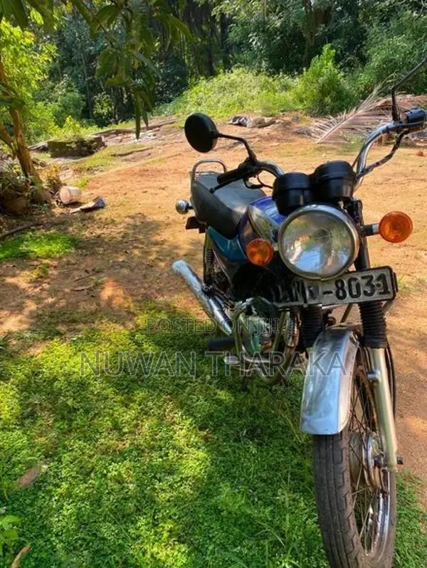Bajaj Boxer 2004