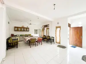 Rent / Bording ROOMs Accommodation/ Hostel For Working Girls In Malabe
