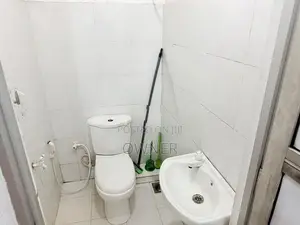 Rent / Bording ROOMs Accommodation/ Hostel For Working Girls In Malabe