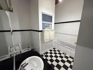4 BHK House Rent Colombo 05 Semi Furnished AC